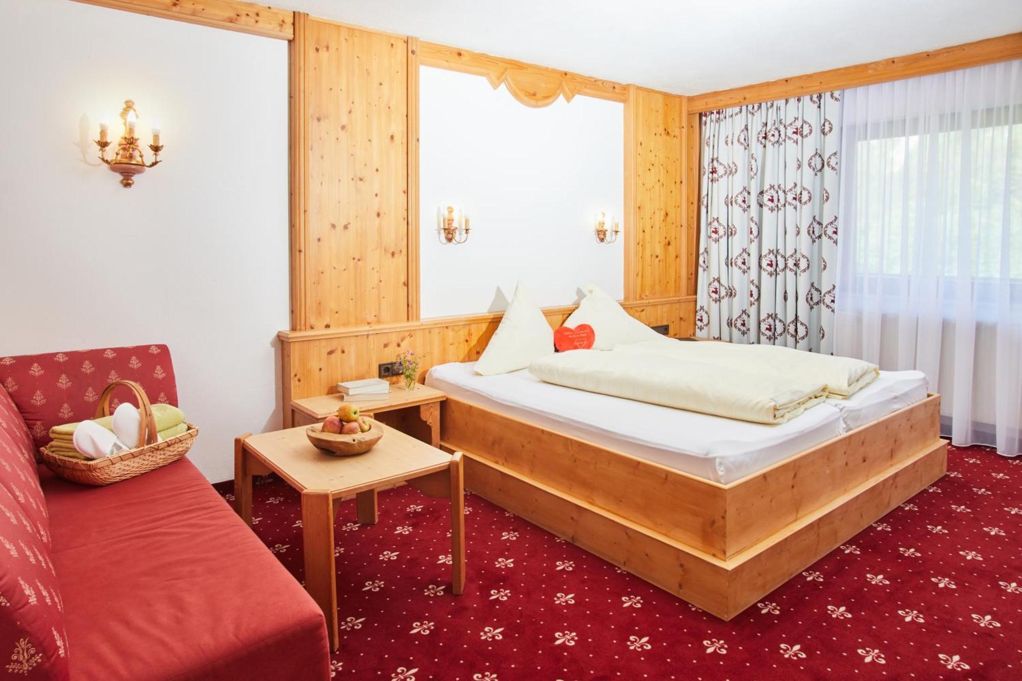 Hotel Hubertushof - Ihr Hotel Mit Herz Leutasch Rum bild