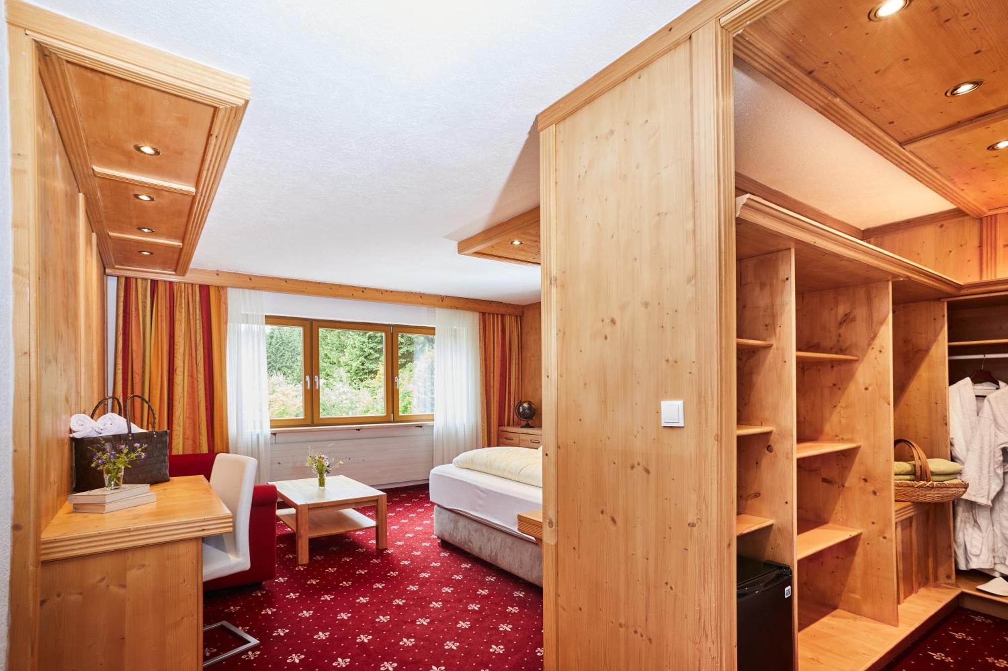 Hotel Hubertushof - Ihr Hotel Mit Herz Leutasch Rum bild
