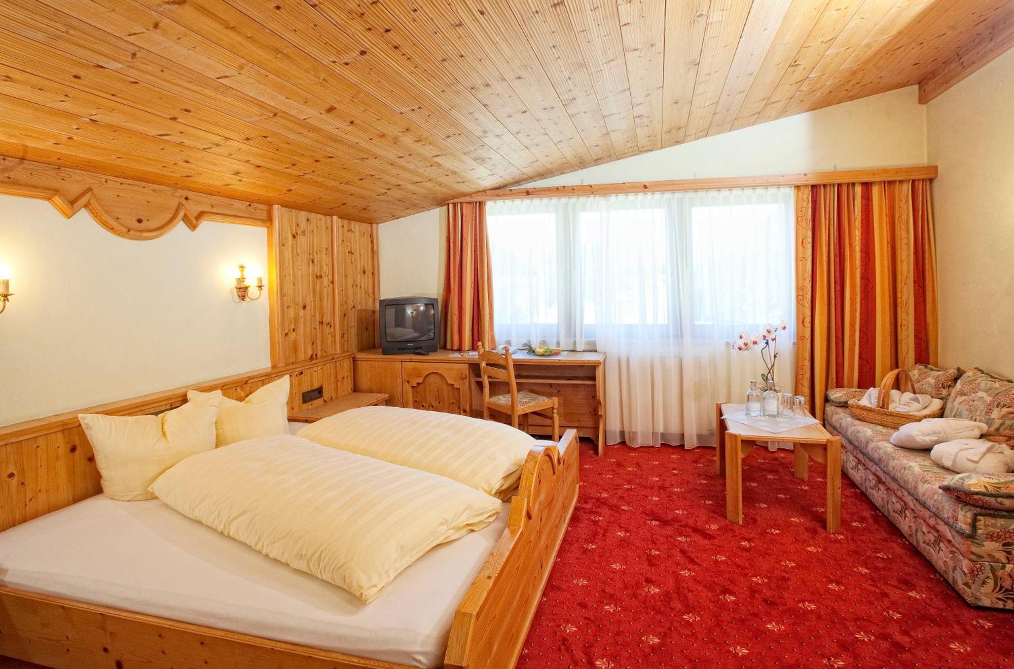 Hotel Hubertushof - Ihr Hotel Mit Herz Leutasch Rum bild